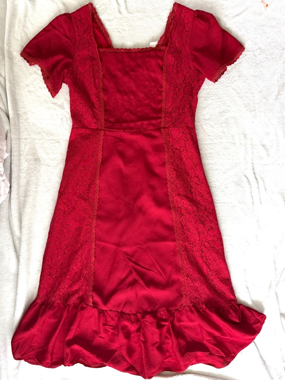 NWT Suzanne Betro Red Short Sleeve Midi Boho Dress Lace Trim: Size Medium